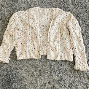 Moon & Madison Cropped Cardigan Size M